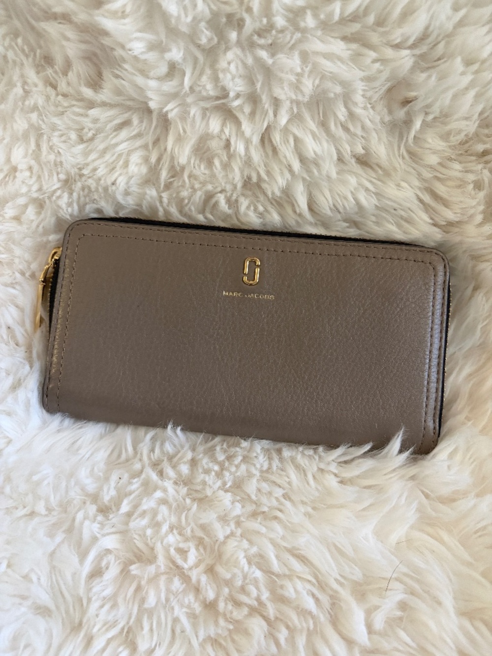 Marc Jacobs wallet